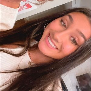 Meet your Posher, Jade